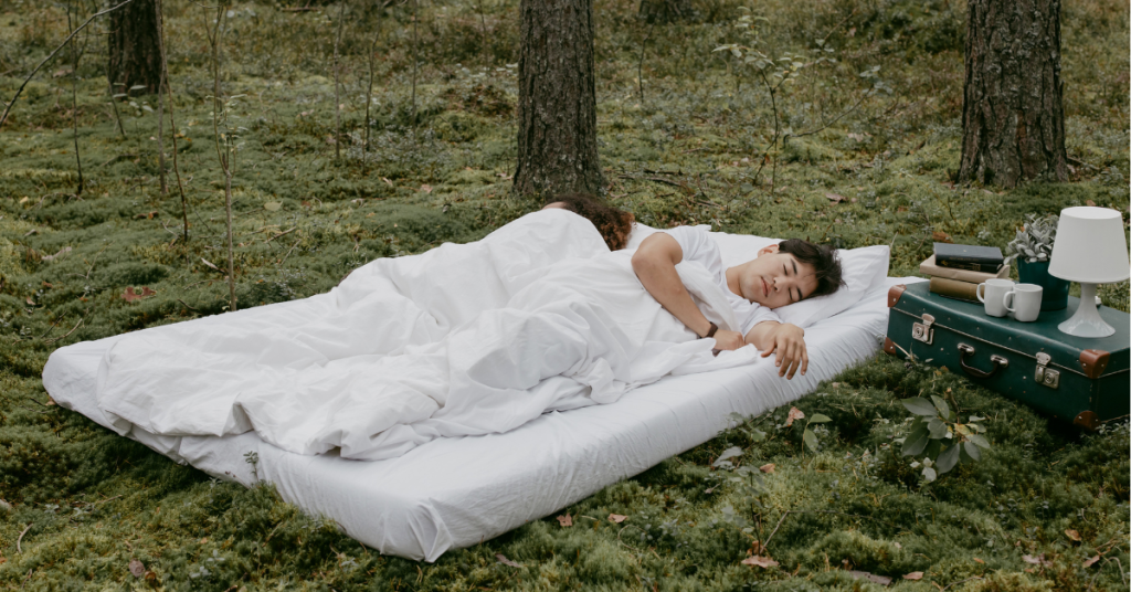 How to Keep Air Mattress Warm When Camping